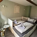 Himmel & Holle Polkenstrasse 아파트 *